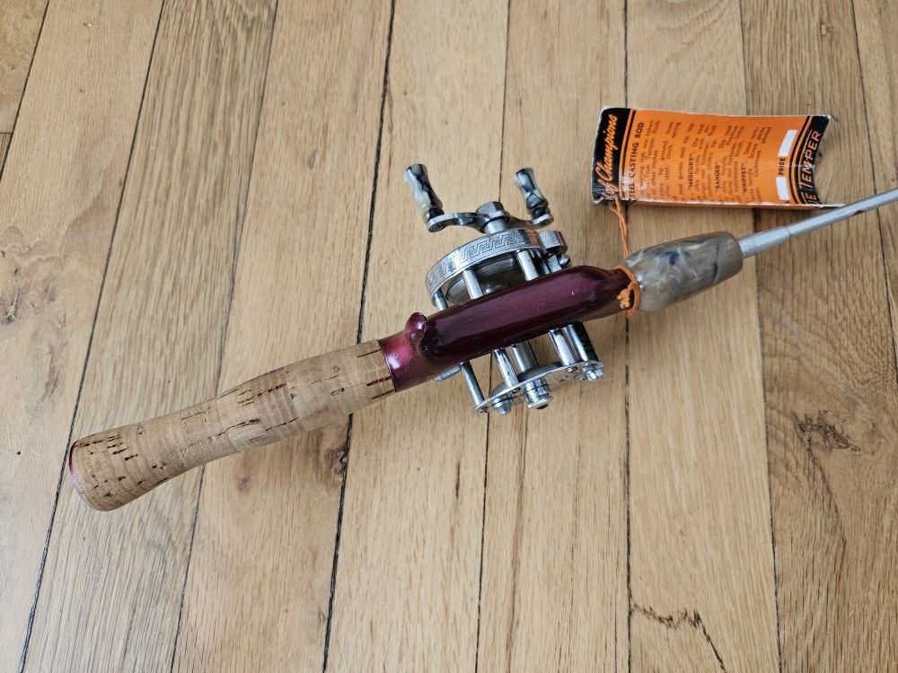 New Old Stock Vintage True Temper Fishing Rod w/ Casting Reel

