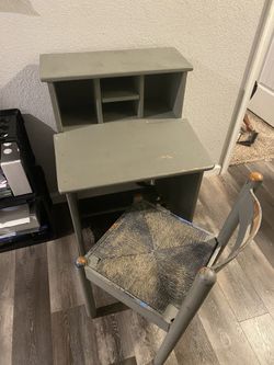 Student Desk & Chair