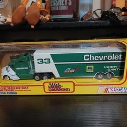 Brand New Racing Champions 1994 Collector Edition Harry Gant 1:87 Transporter Die cast 
