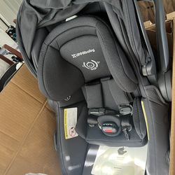 Brand new UPPAbaby Mesa V3 Car seat