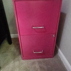 Filing cabinet- key included