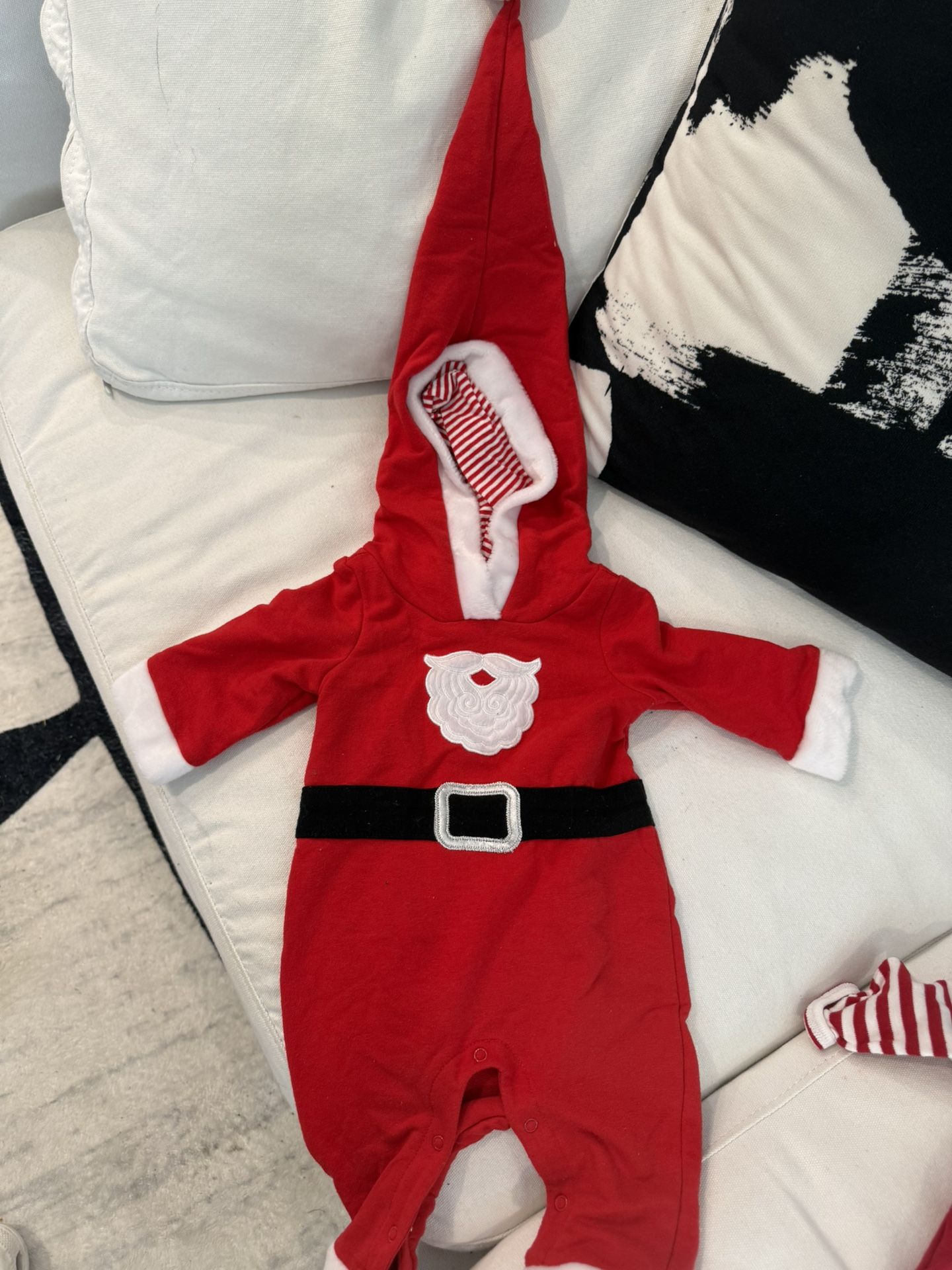 Santa Claus Costume $10