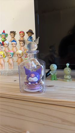 Kuromi figure