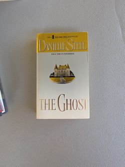Softcover Books Danielle Steel The Kiss & The Ghost