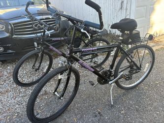 2 Matching Mountain Bikes
