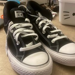 All stars converse size 10