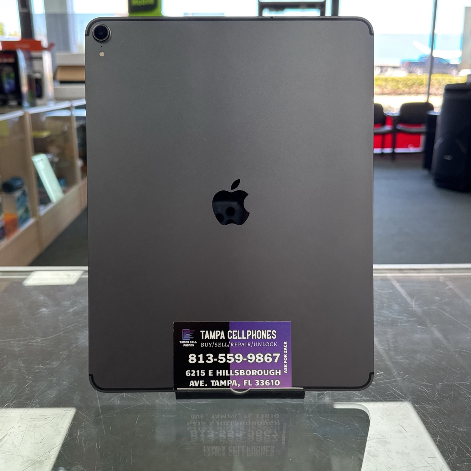 iPad PRO 12.9 3rd GENERATION 64GB Unlocked