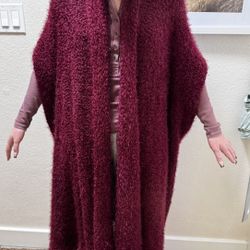 Women Burgundy soft poncho.