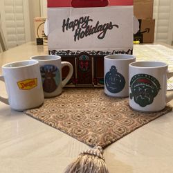 Dennys Character Changing Christmas Mugs