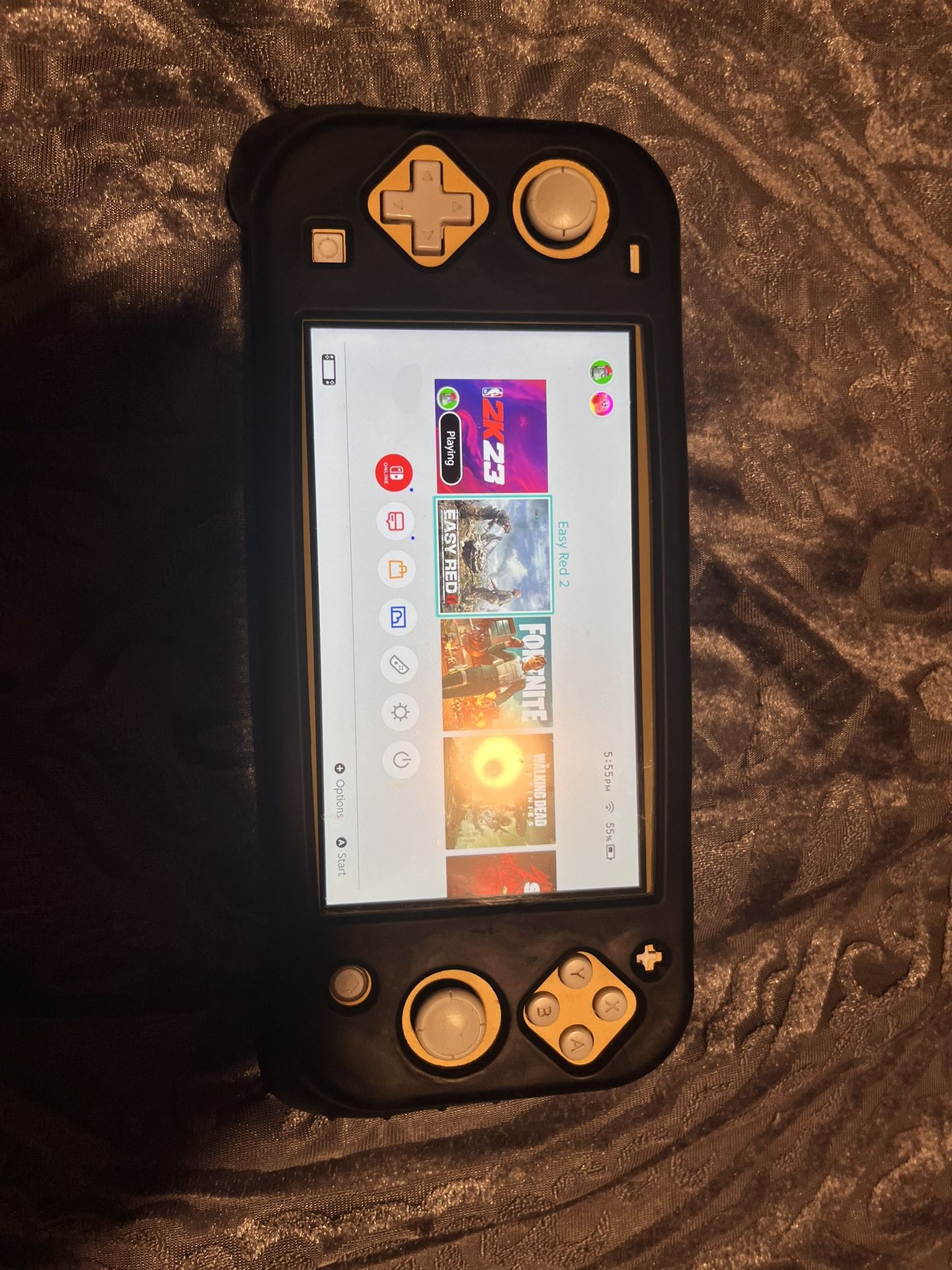 Nintendo Switch Lite “Yellow” With Grip Cover