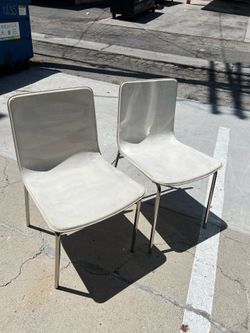 White Chairs (Set of 2)