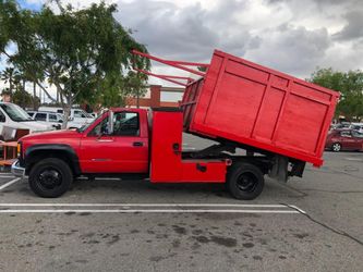 Silverado 2000 con dompe