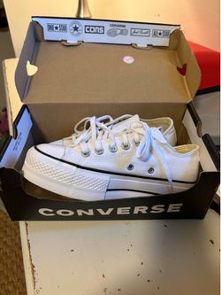 Women’s platform converse