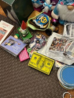 Lot of miscellaneous gifts items