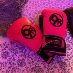 Set Of Boxing Gloves 