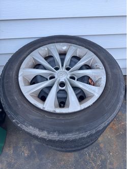 3 toyota camry rims with tires