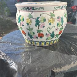 Chinoiserie ceramic 