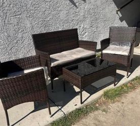 BRAND NEW PATIO SET 4 pcs.
