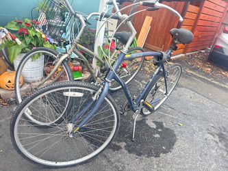 Trek Streamline Road Bike – Blue