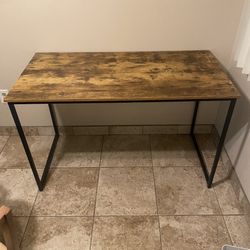 Desk Excellent Condition 