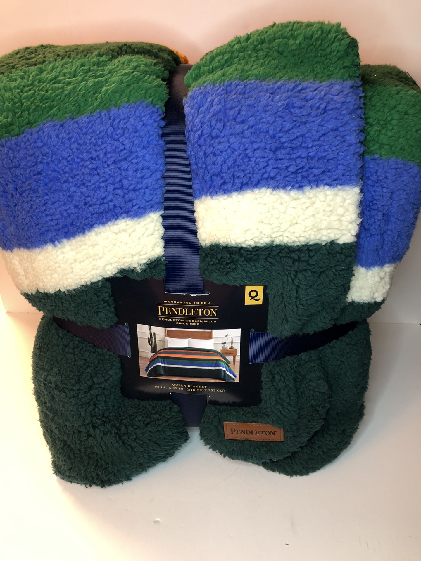Pendleton Sherpa Fleece Blanket Evergreen Stripe Queen New 98 X 92 Inches Soft