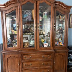 Beautiful Solid Wood Hutch