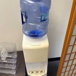 Water dispenser