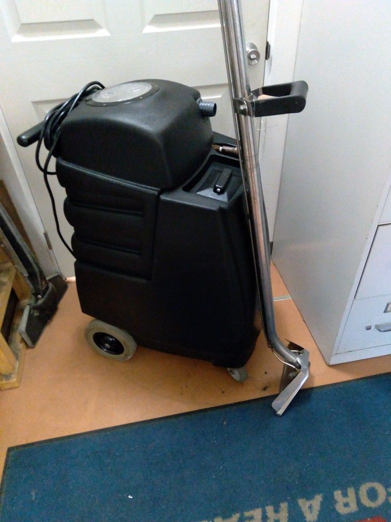 Carpet Extractor