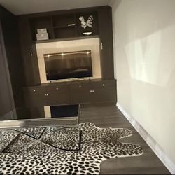 Move-out sale - everything must go! Mirrored coffee table