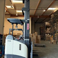 Crown Forklift 