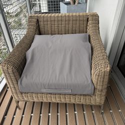 Outer Living Memory Foam Chair