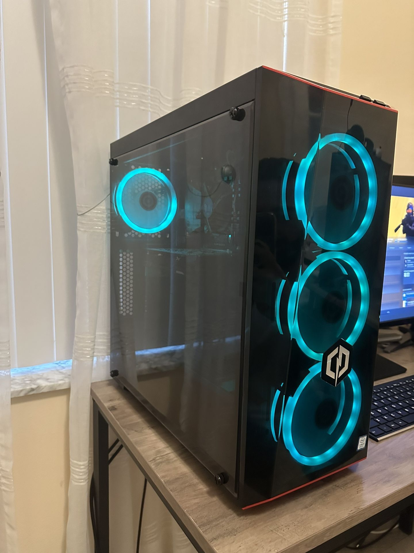 CyberpowerPC Intel Core i5-8400 CPU 2.8GHz 1TB SSD 24 GB RAM Nvidia GeForce GTX 1060 3GB (Wi-Fi Build)