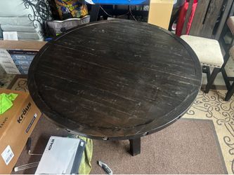 Wood Kitchen Table / Matching Chairs