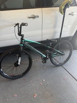 Chase Bikes Cruiser Pro+ BMX