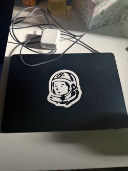 MacBook Air M2