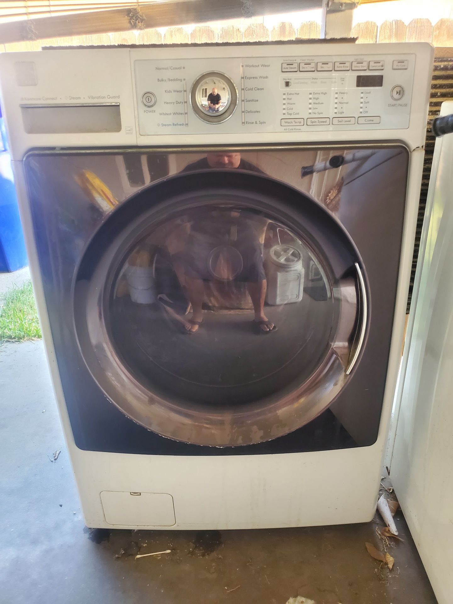 Kenmore Front Loader Washer Machine Free for Sale in Parlier, CA - OfferUp