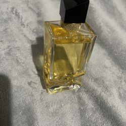 YVES Saint Laurent Woman Perfume