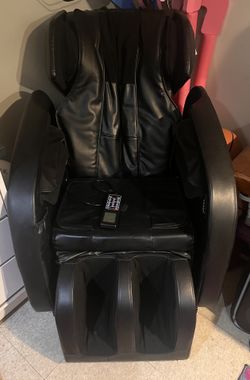 Relax Massage Chair With Bluetooth , Heat , Recline And More 
