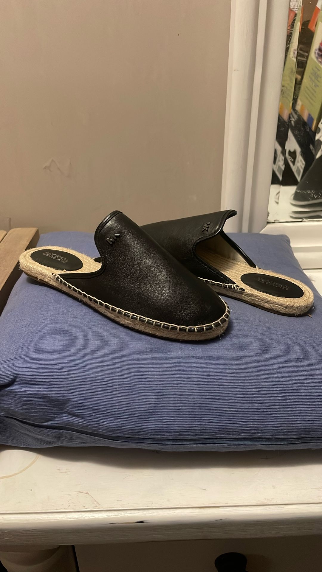 Flat Shoes