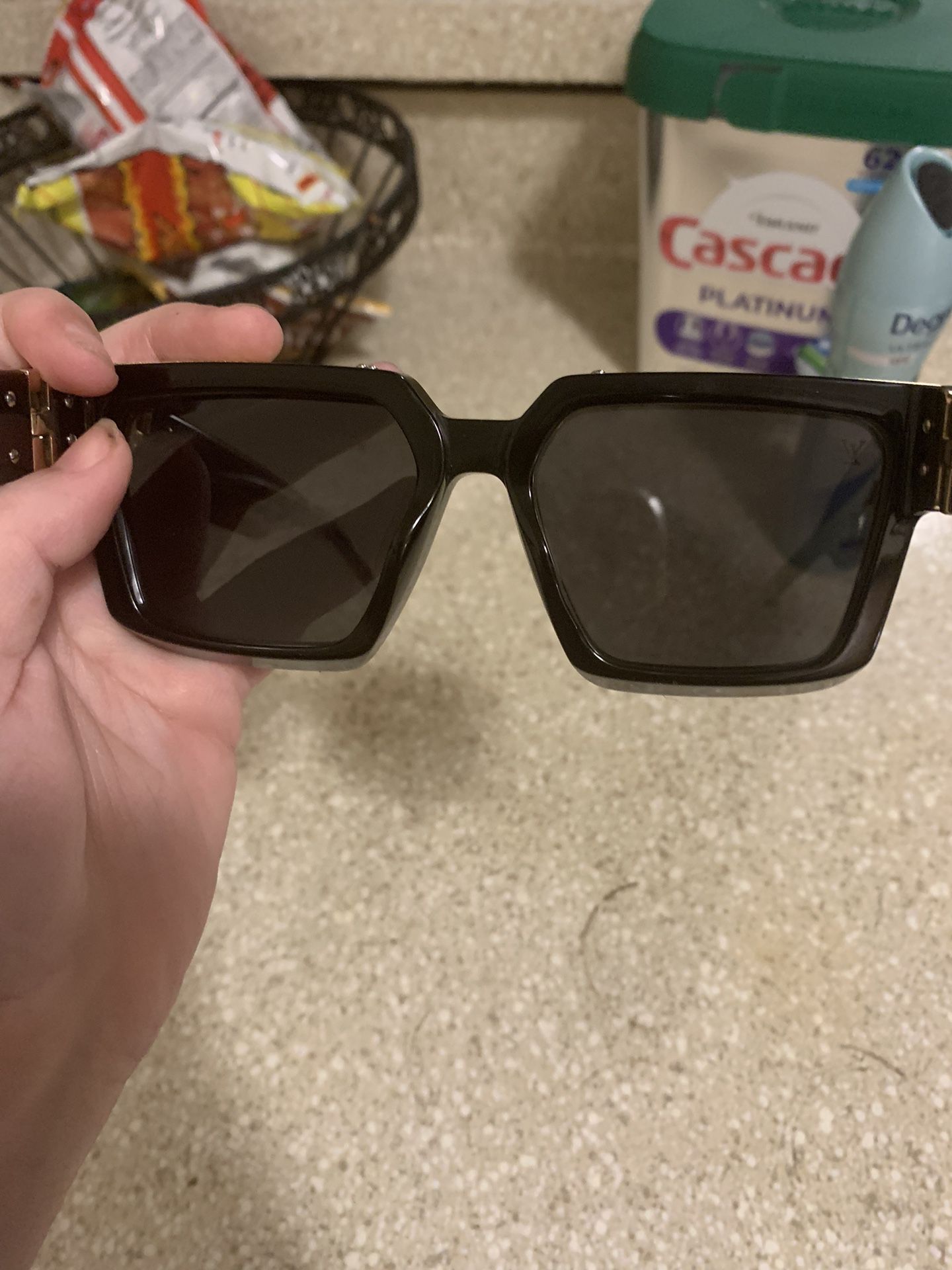 Louis Vuitton “The Party” Aviator Sunglasses for Sale in Mckinney, TX -  OfferUp