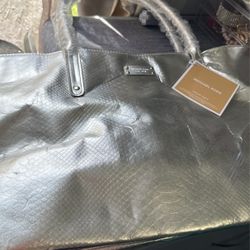 Bolsa MK Plateada Nueva De Mujer
