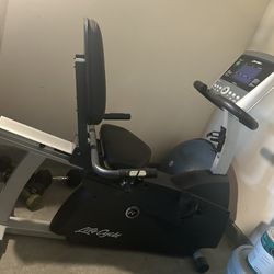 Life Fitness Life Cycle Seated Bike 