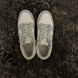 Grey/white Nike dunks Size 8.5