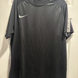 Men’s Nike Shirt Size 2x