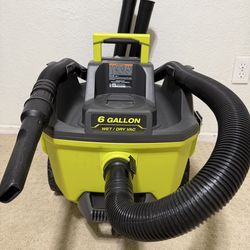 RYOBI 18 VOLTS VACUUM