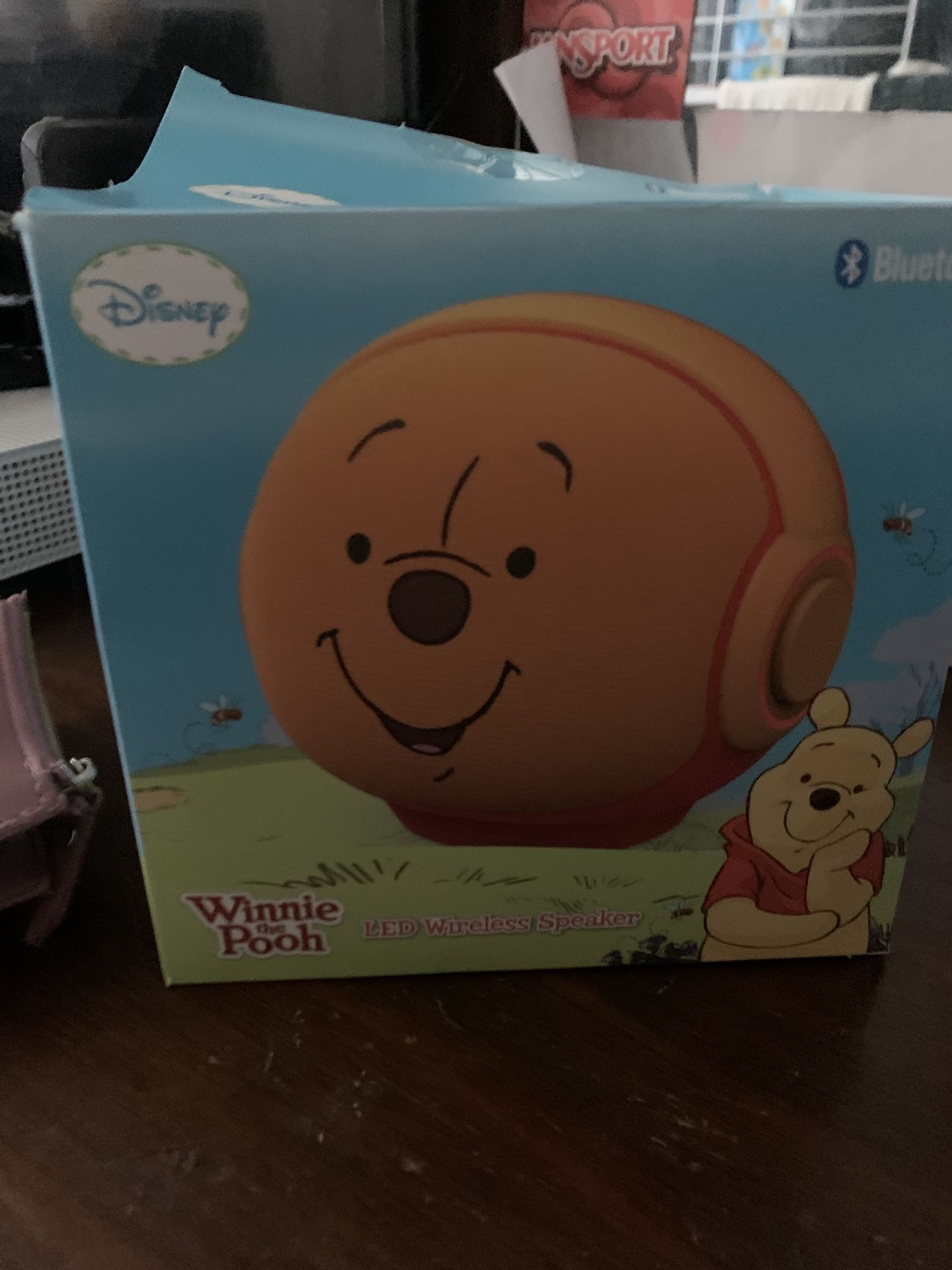 Winnie The Poo LED Light Speaker