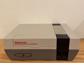 Nintendo NES Console Only NES-001 Tested Working