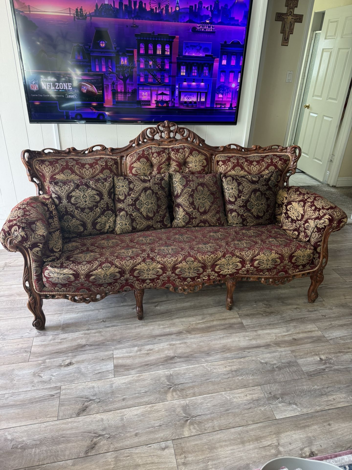 Antique/vintage Couches