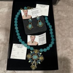 Vintage Signed  HEIDI DAUS Designer Bead and Crystal Pendant Necklace