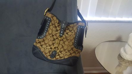 100 % authentic coach bag